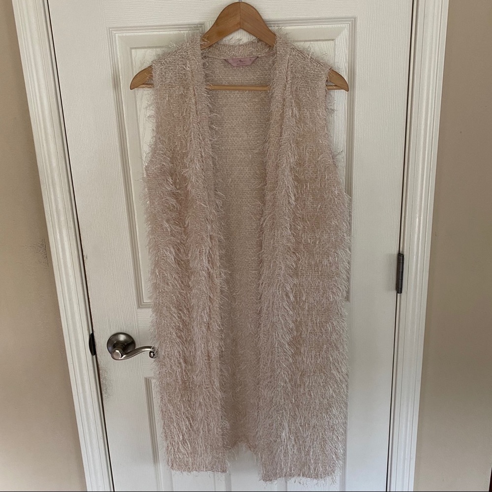 SJS Beige/Rose Fuzzy cardigan vest - Size Small